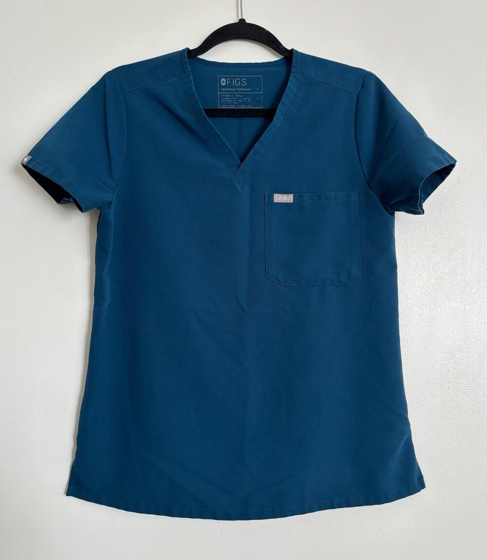 Deep Reef Figs Catarina One Pocket Top and Zamora Joggers S/M